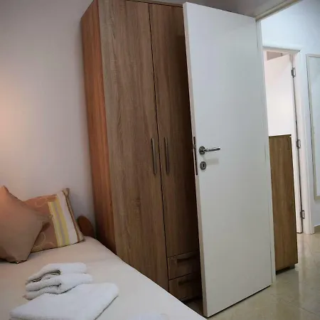 Iva Apartament Tribalj
