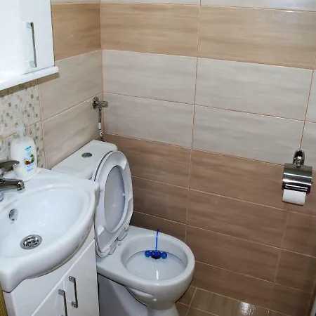 Apartman Iva *